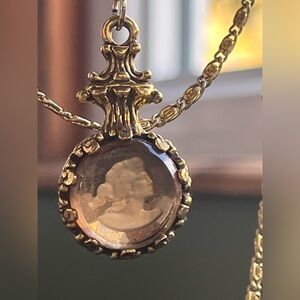 Elegant Vintage Goldette Necklace with Brown glass pendant